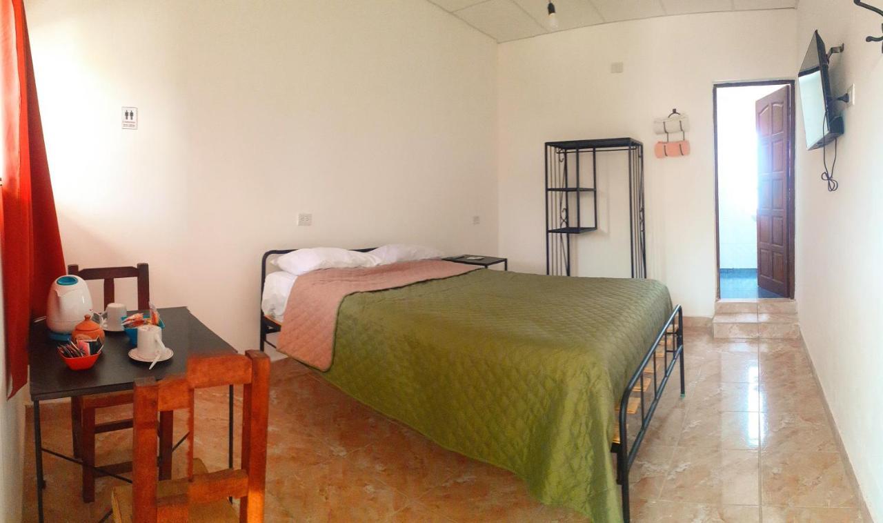 Hostal Los Faroles Chicoana Eksteriør bilde
