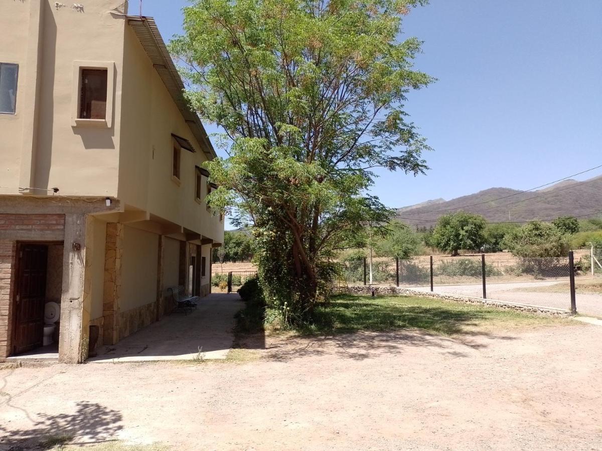 Hostal Los Faroles Chicoana Eksteriør bilde